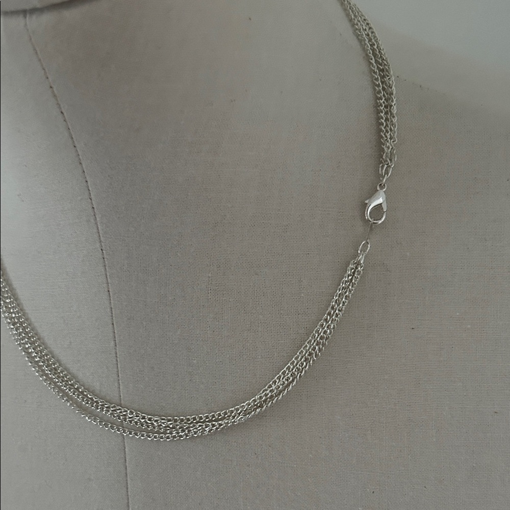 Elegant Silver Flower Pendant Necklace Vintage 90s / 00s - Picture 2 of 2